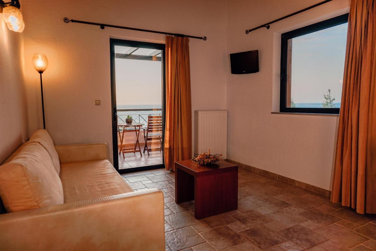 Natura Club Hotel & Spa - Adults Only Vlassada エクステリア 写真
